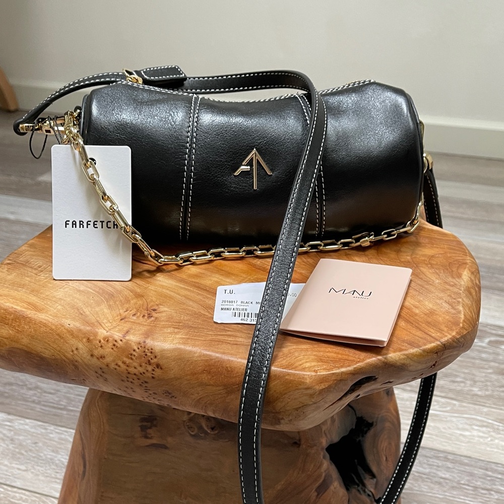 Manu Atelier barrel bag